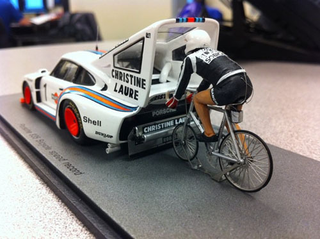 Illustration for article titled A Porsche, A Bicycling Record, And One Giant Sprocket